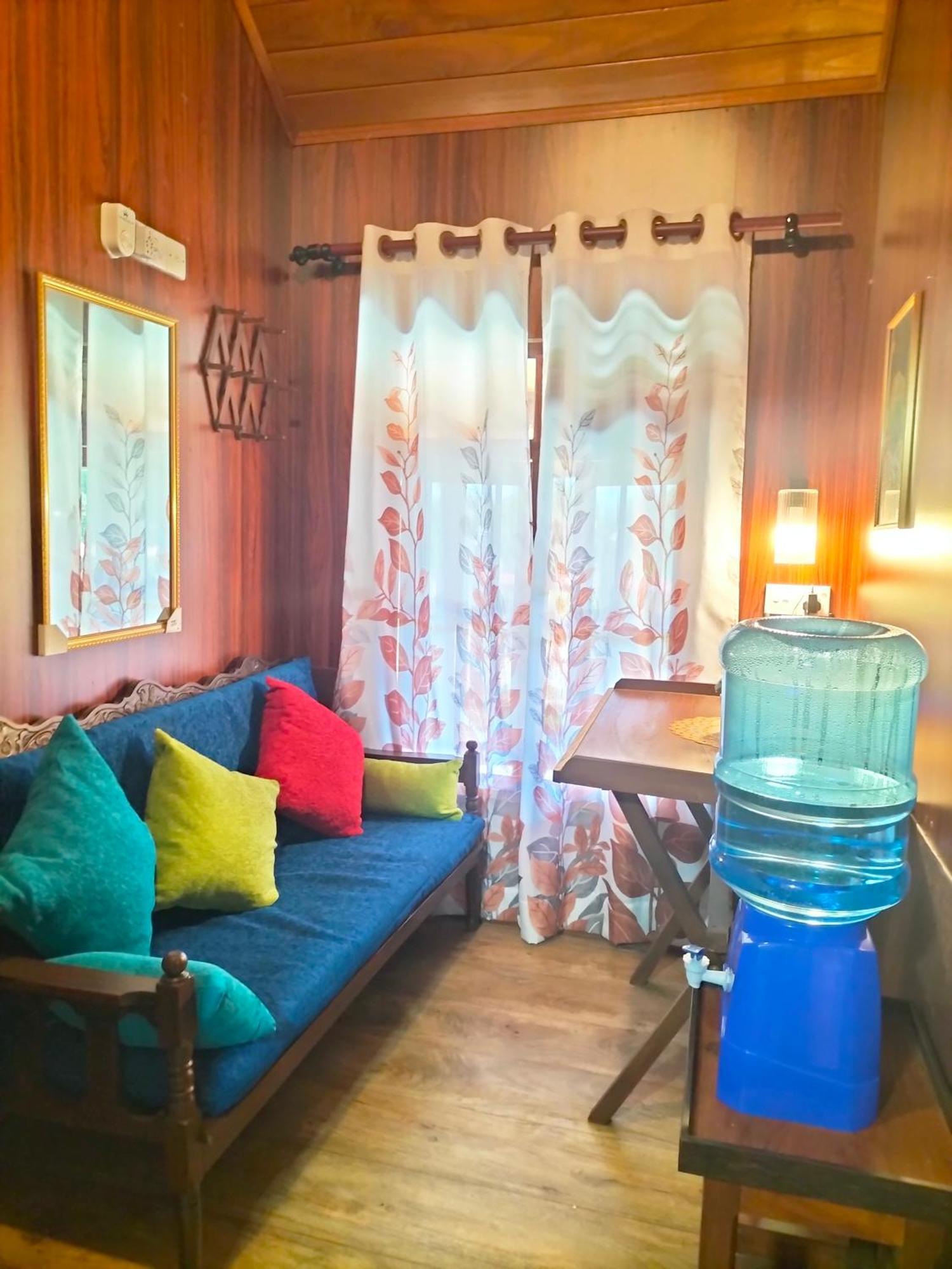 Blue Ocean Tree House Hiriketiya Dickwella Exterior foto