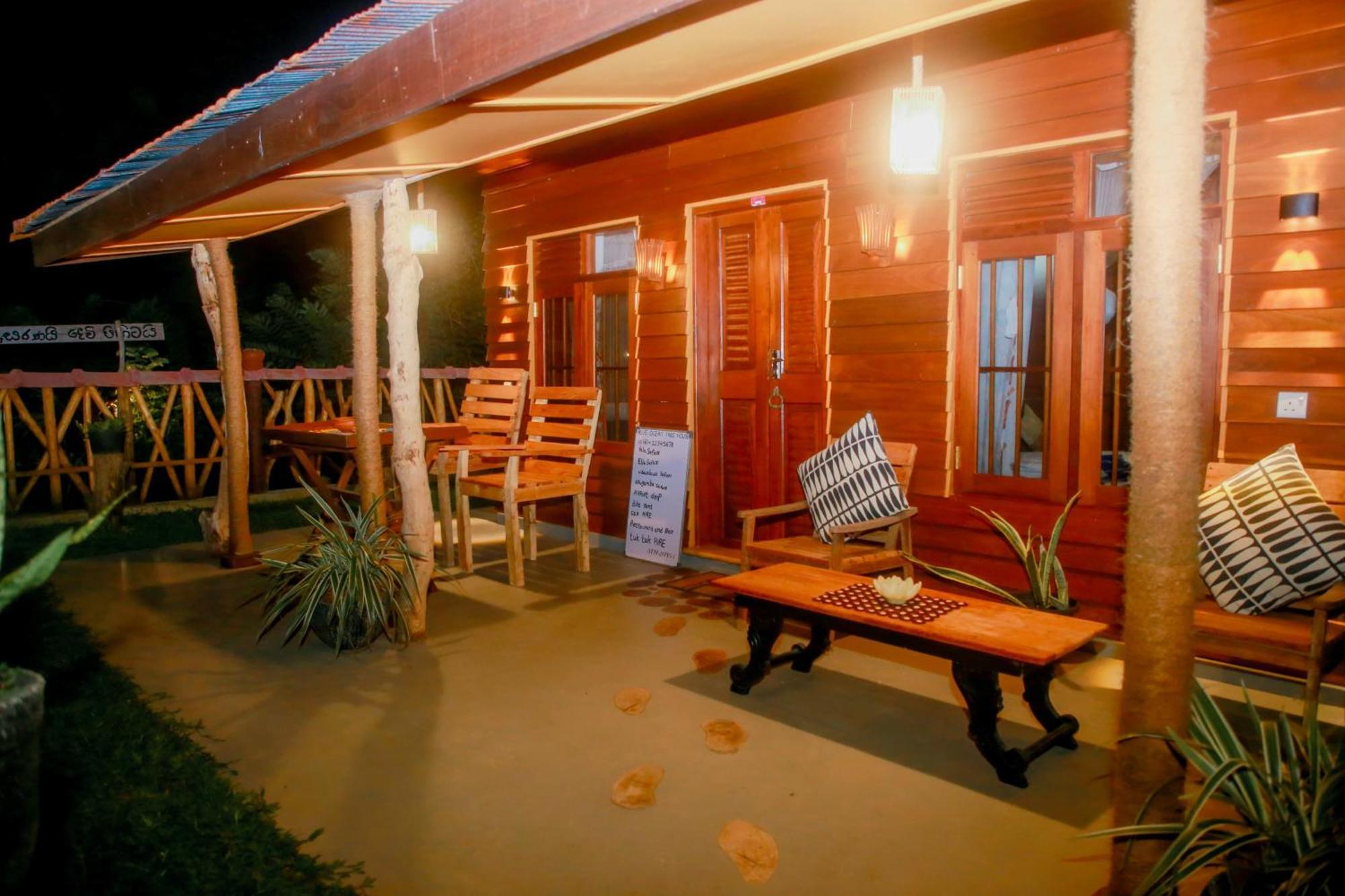 Blue Ocean Tree House Hiriketiya Dickwella Exterior foto
