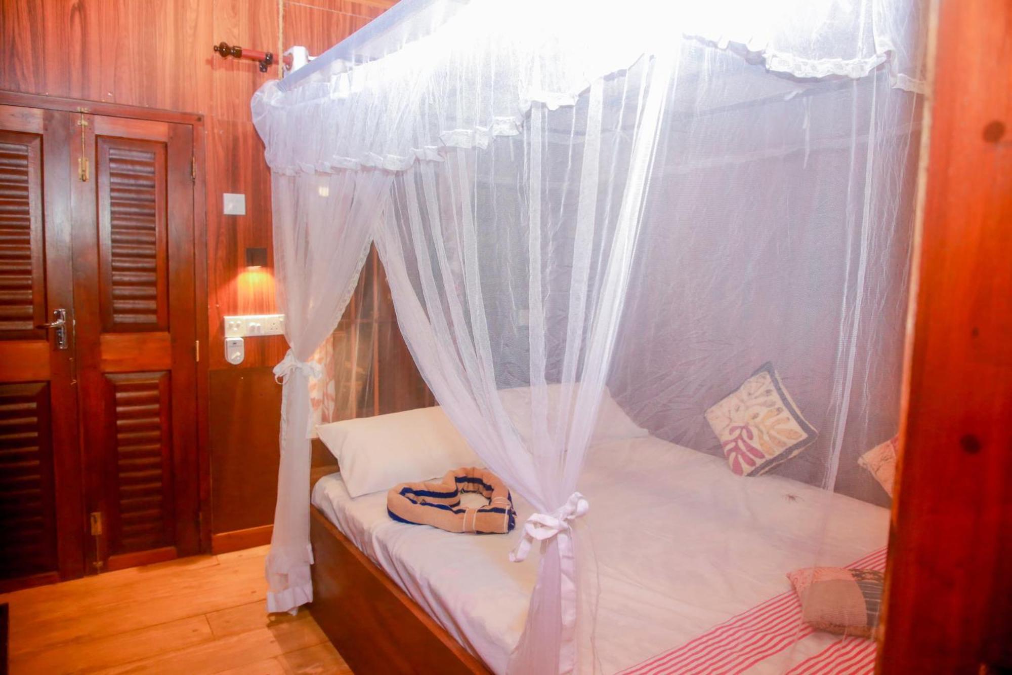 Blue Ocean Tree House Hiriketiya Dickwella Exterior foto